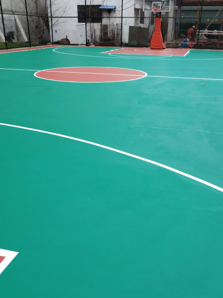 壶关 球场长期使用易出现地面开裂